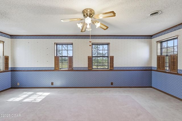 8526 SE 70th Terrace, Baxter Springs, KS 66713