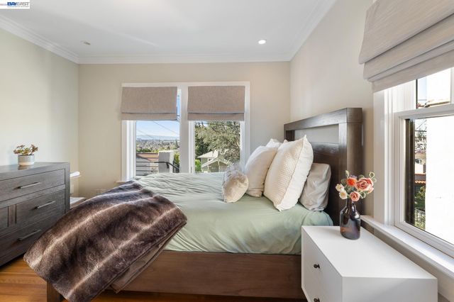 5146 Camden St, Oakland, CA 94619