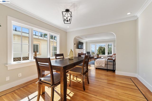 5146 Camden St, Oakland, CA 94619