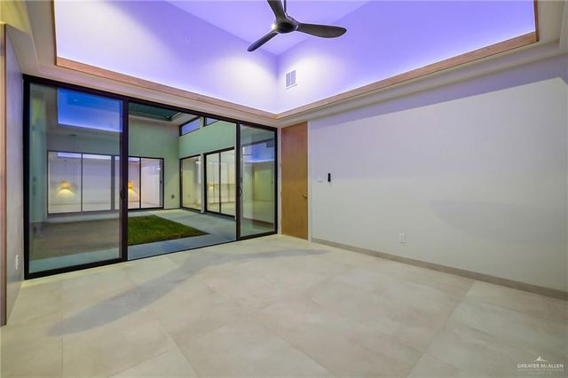 9818 N 24th Lane, Mcallen, TX 78504