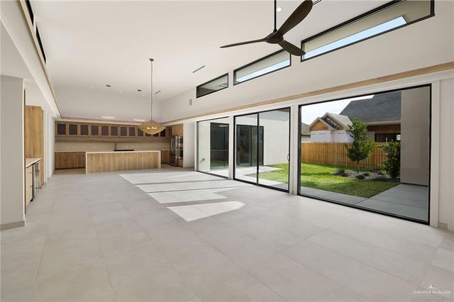 9818 N 24th Lane, Mcallen, TX 78504