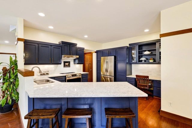 702 McLean Drive, Madison, WI 53718