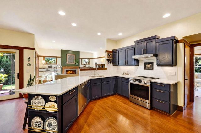 702 McLean Drive, Madison, WI 53718