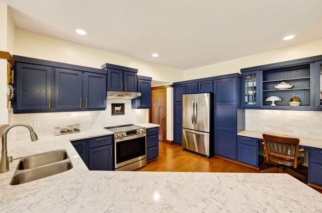 702 McLean Drive, Madison, WI 53718