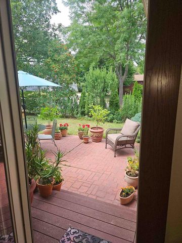 702 McLean Drive, Madison, WI 53718