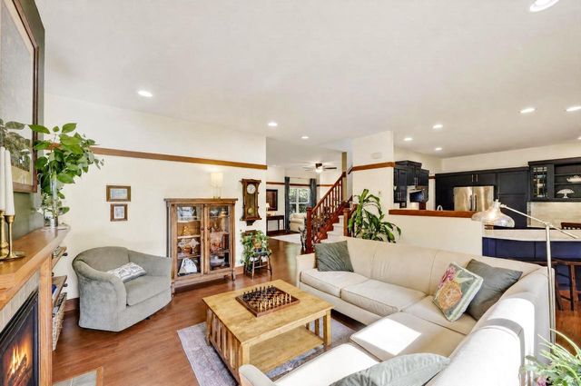 702 McLean Drive, Madison, WI 53718