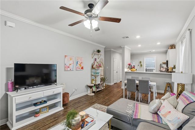7009 Canter Court, College Station, TX 77845