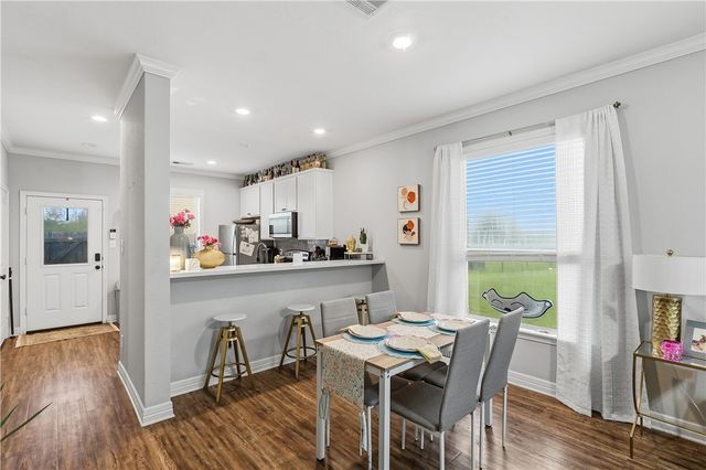 7009 Canter Court, College Station, TX 77845