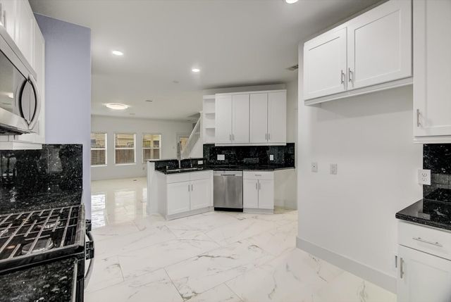 18307 Grove Fair Court, Houston, TX 77084