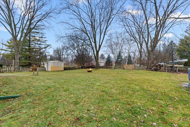 3465 Nassau DRIVE, Brookfield, WI 53045