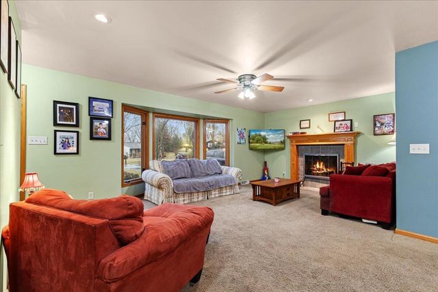 3465 Nassau DRIVE, Brookfield, WI 53045