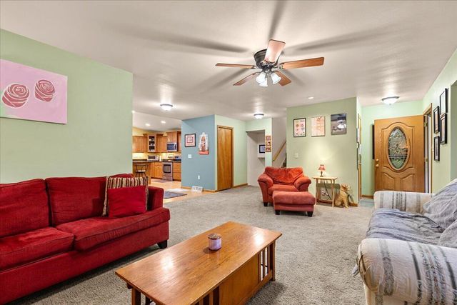 3465 Nassau DRIVE, Brookfield, WI 53045