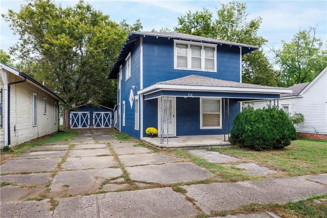 216 S 14th Street, Independence, KS 67301