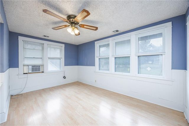 216 S 14th Street, Independence, KS 67301