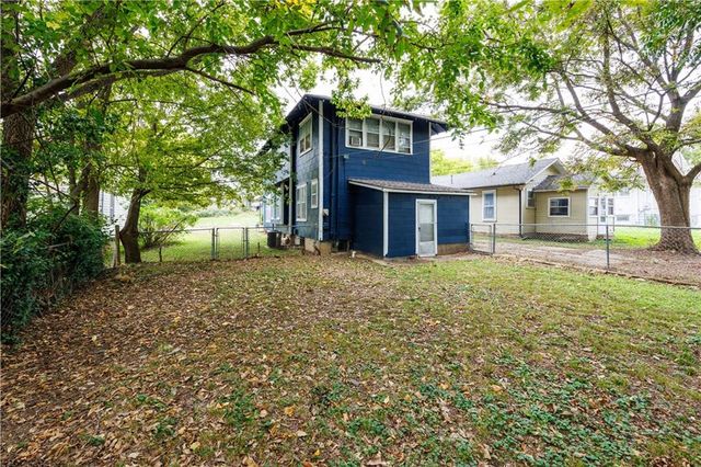 216 S 14th Street, Independence, KS 67301