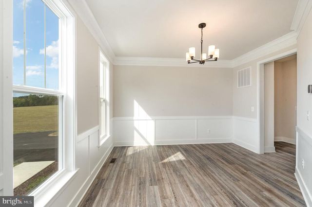 3049 PATRIOT LN, Fredericksburg, VA 22408