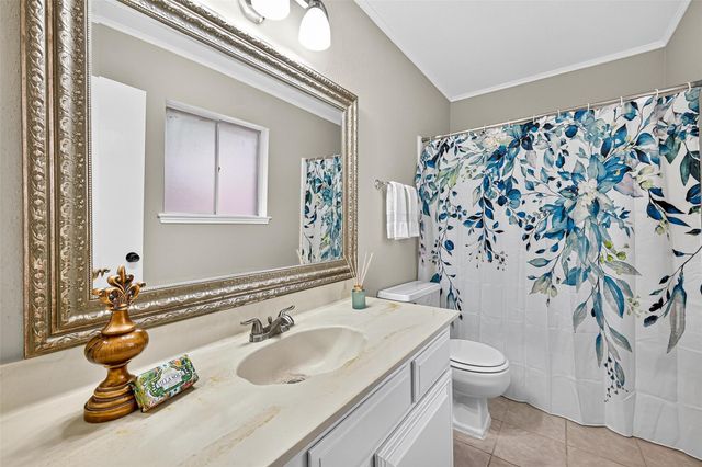 3415 W Creek Club Drive, Missouri City, TX 77459