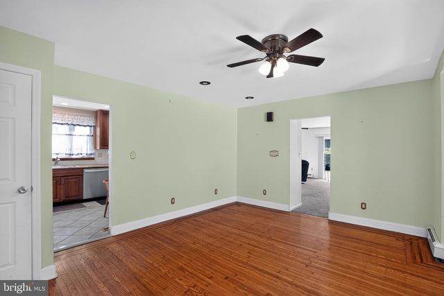 706 KINGS HWY, Haddon Heights, NJ 08035