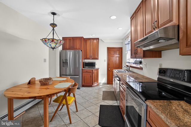 706 KINGS HWY, Haddon Heights, NJ 08035