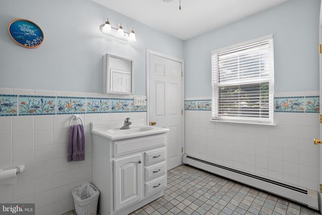 706 KINGS HWY, Haddon Heights, NJ 08035