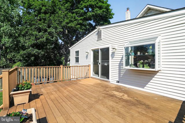 706 KINGS HWY, Haddon Heights, NJ 08035