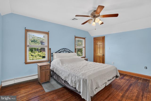 706 KINGS HWY, Haddon Heights, NJ 08035