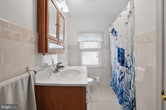 706 KINGS HWY, Haddon Heights, NJ 08035