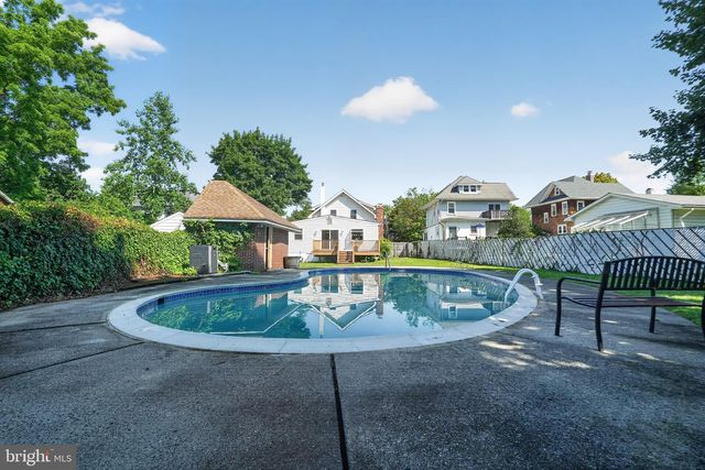 706 KINGS HWY, Haddon Heights, NJ 08035