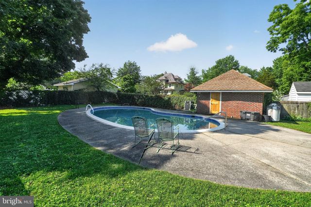 706 KINGS HWY, Haddon Heights, NJ 08035