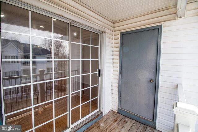 1337 WATERFORD DR, Edison, NJ 08817