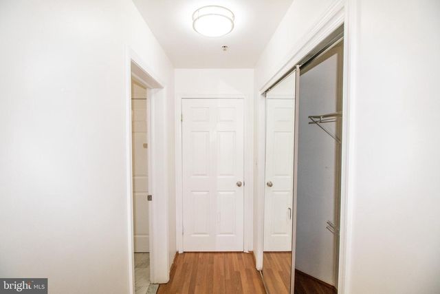 1337 WATERFORD DR, Edison, NJ 08817