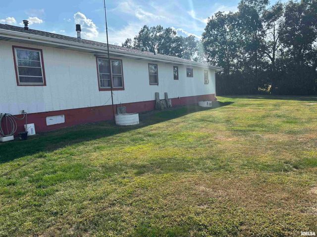 10206 E County Highway 14 Road, Lewistown, IL 61542