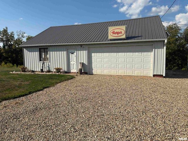 10206 E County Highway 14 Road, Lewistown, IL 61542