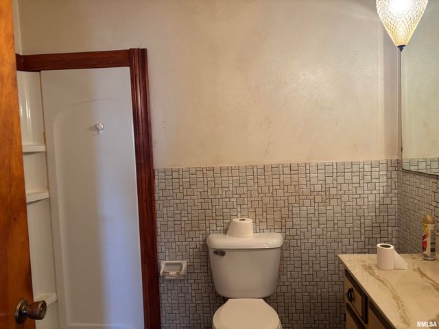 10206 E County Highway 14 Road, Lewistown, IL 61542