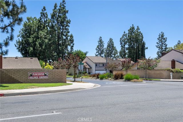 207 Los Padres, Placentia, CA 92870