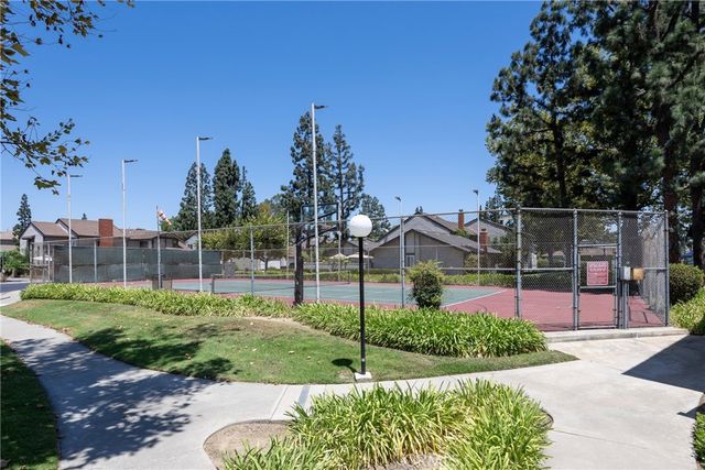 207 Los Padres, Placentia, CA 92870