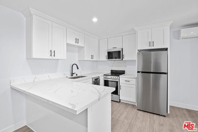 1518 Stearns Drive, Los Angeles, CA 90035