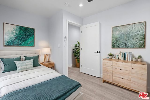 1518 Stearns Drive, Los Angeles, CA 90035