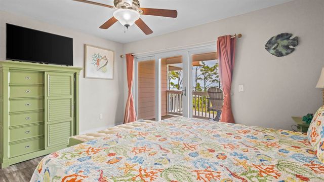 16038 Innerarity Pt Rd 101, Pensacola, FL 32507