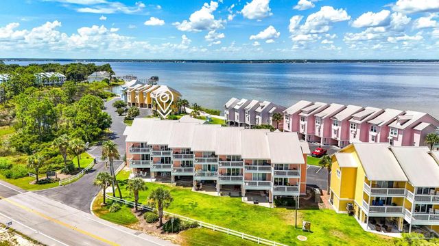16038 Innerarity Pt Rd 101, Pensacola, FL 32507