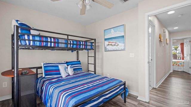 16038 Innerarity Pt Rd 101, Pensacola, FL 32507