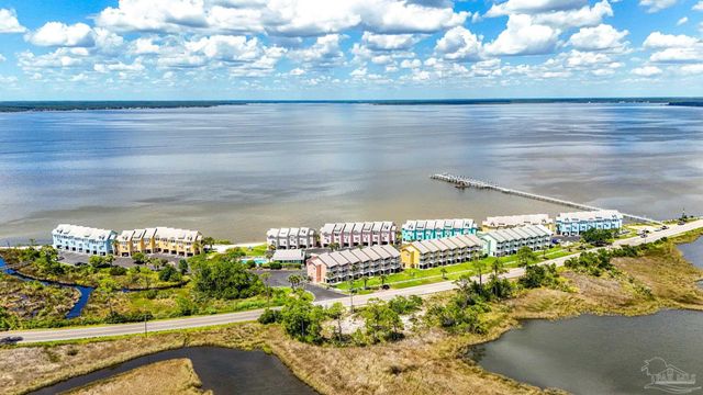 16038 Innerarity Pt Rd 101, Pensacola, FL 32507
