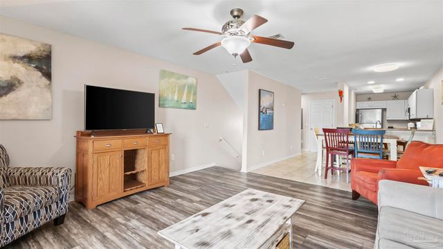 16038 Innerarity Pt Rd 101, Pensacola, FL 32507