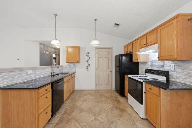 2940 Masters View Road, Lexington, KY 40511