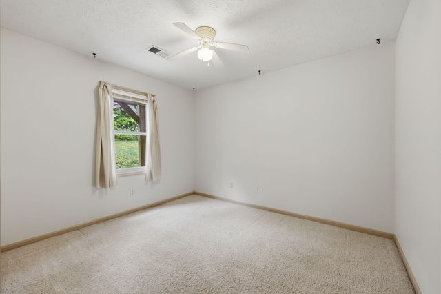 2940 Masters View Road, Lexington, KY 40511