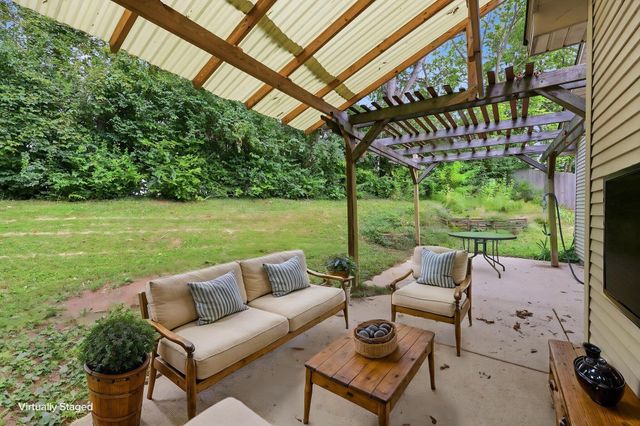 2940 Masters View Road, Lexington, KY 40511