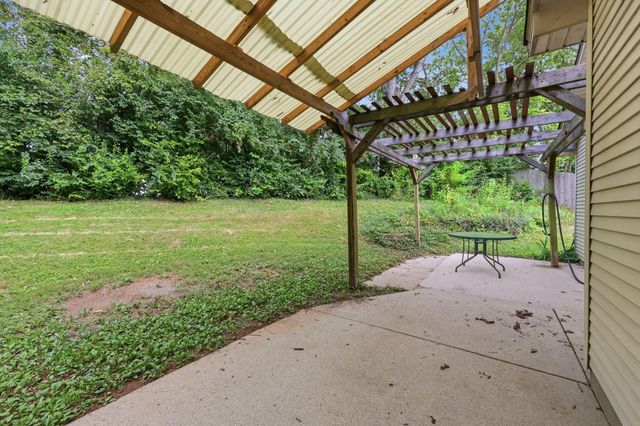 2940 Masters View Road, Lexington, KY 40511