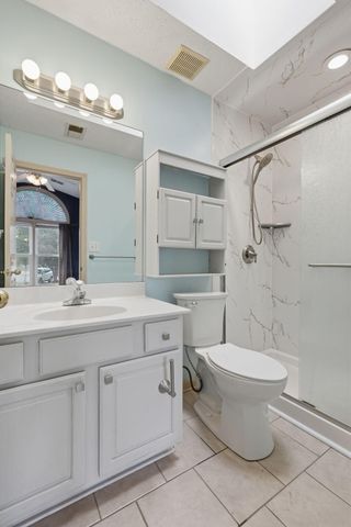 2940 Masters View Road, Lexington, KY 40511