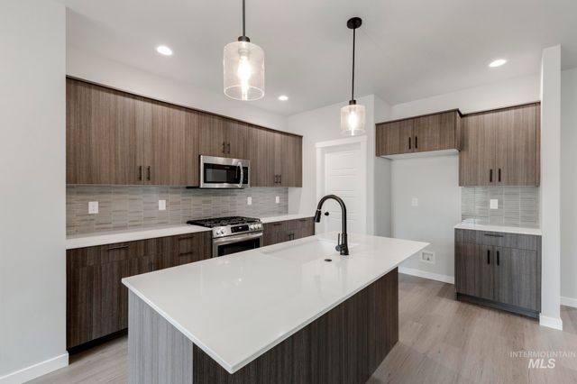 1464 W Braden Dr, Meridian, ID 83642