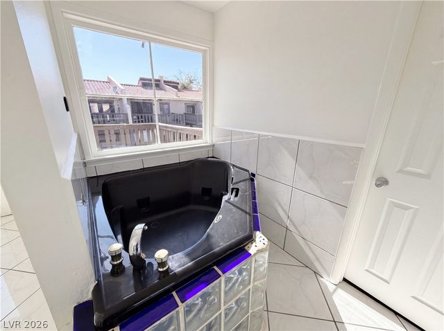 4924 Calle Del Cajon, Las Vegas, NV 89120